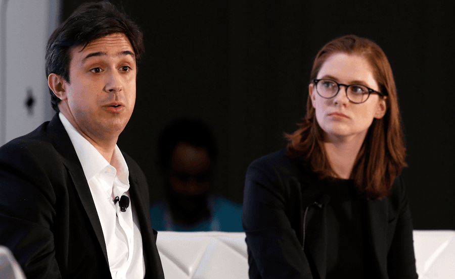 Tezos Infighting Moves from Board Room to Internet Forums